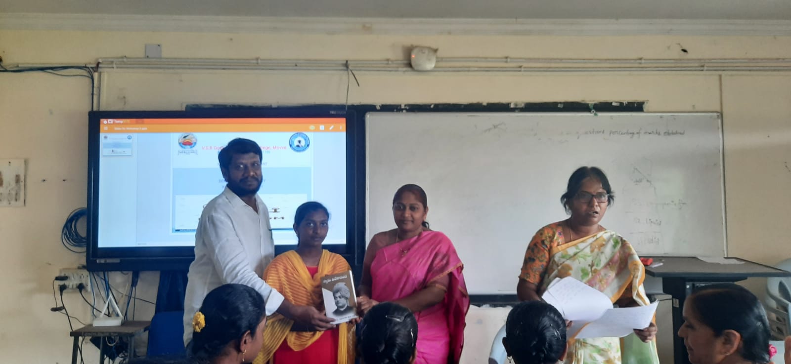 Prize Distribution -National Handloom Day Celebrations